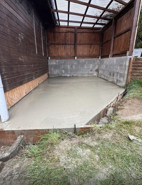 Bodenplatte gegossen